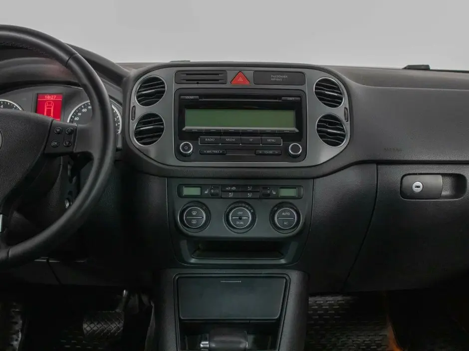 Volkswagen Tiguan, 2010 г.