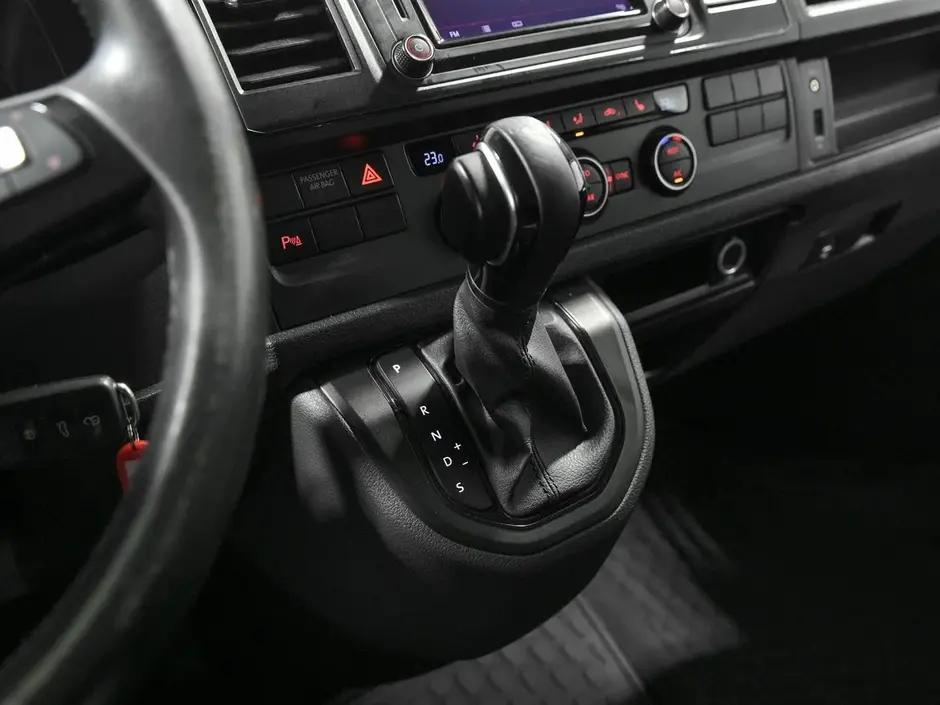 Volkswagen Caravelle, 2017 г.