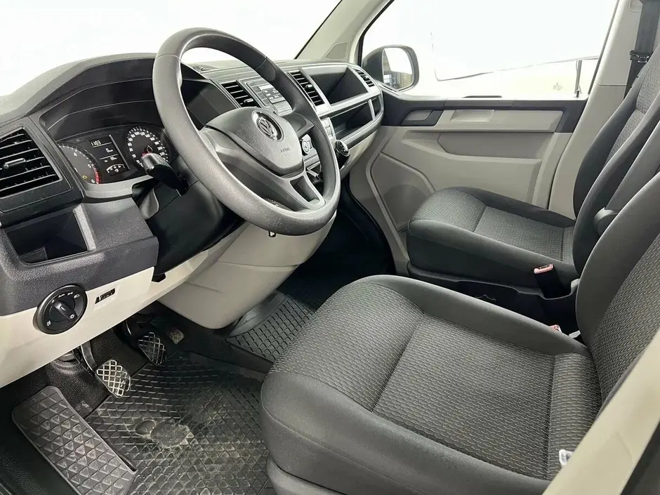 Volkswagen Caravelle, 2016 г.