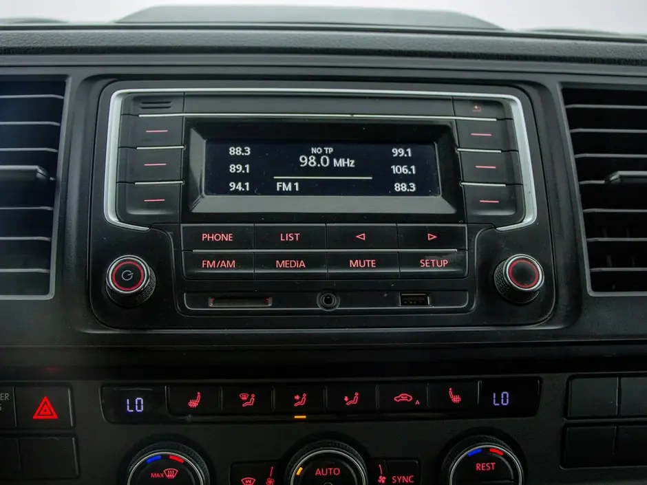 Volkswagen Caravelle, 2016 г.