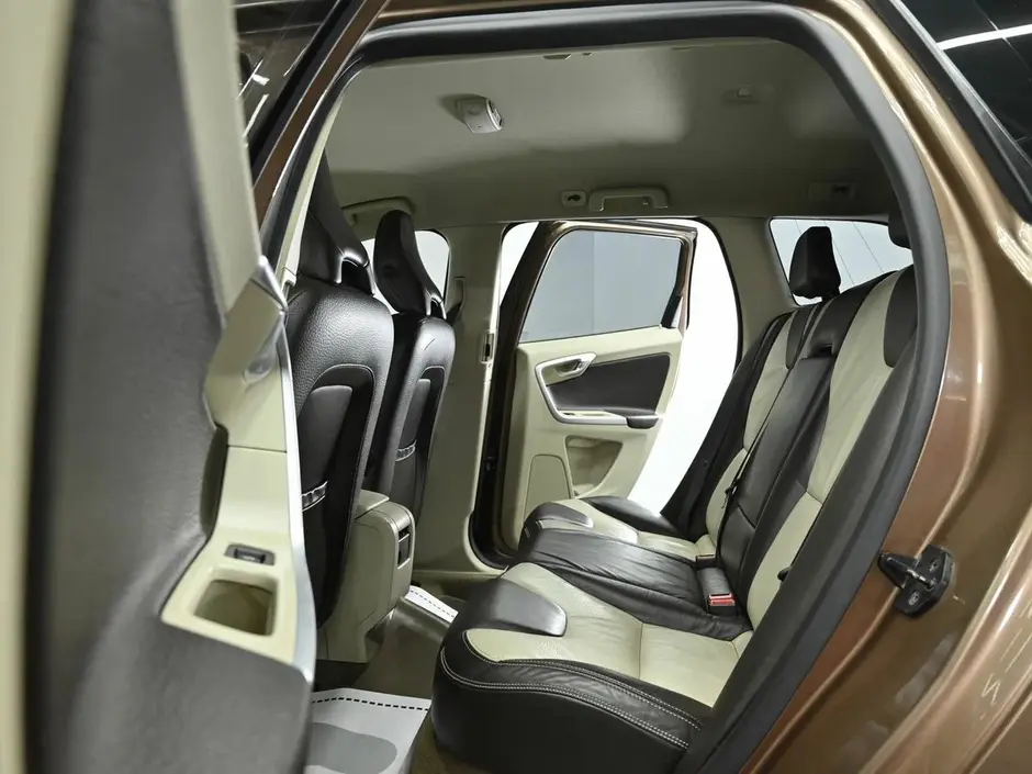 Volvo XC60, 2011 г.