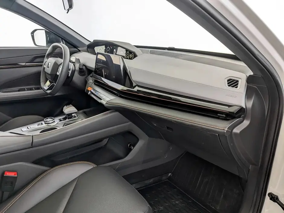 Changan UNI-V, 2024 г.