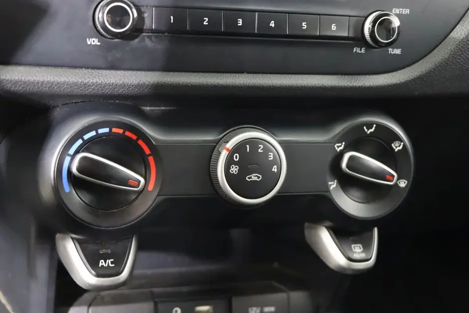 Kia Rio X-Line, 2018 г.