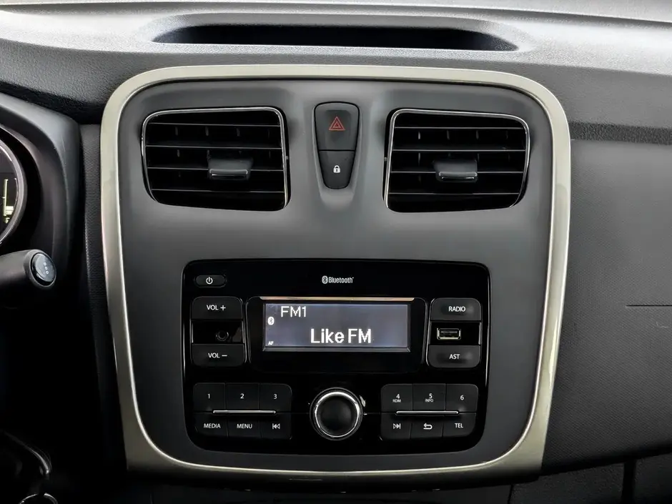 Renault Logan, 2021 г.