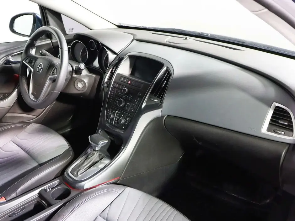 Opel Astra, 2014 г.