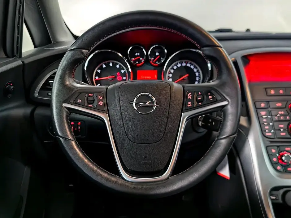 Opel Astra, 2014 г.