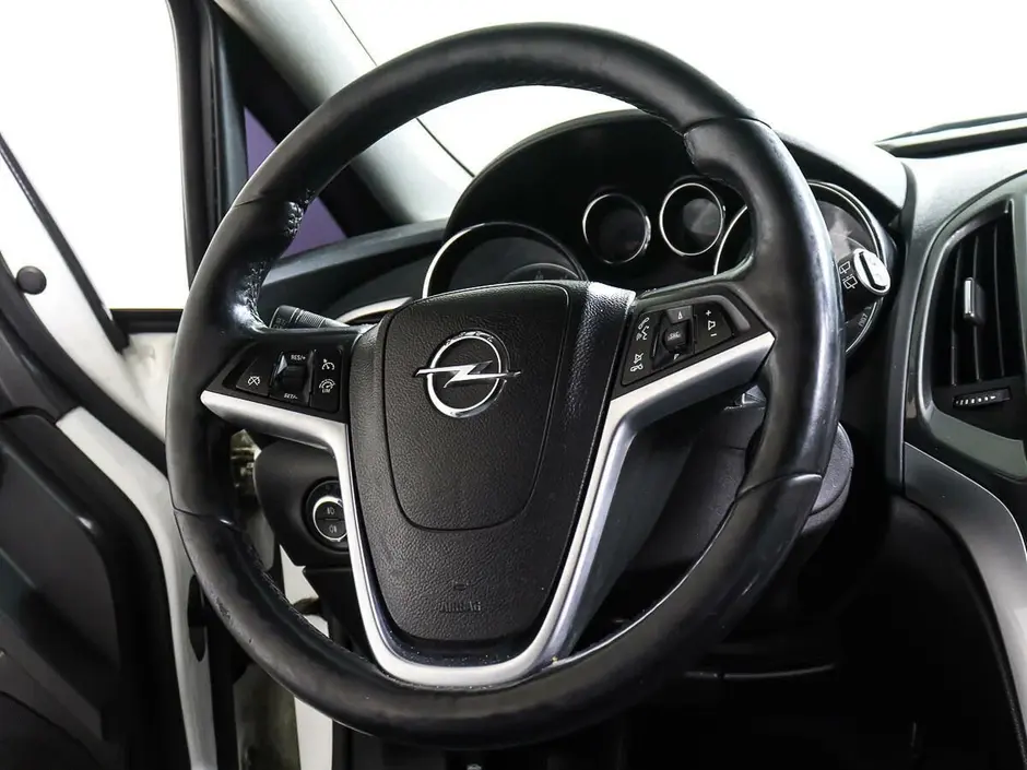 Opel Astra, 2014 г.