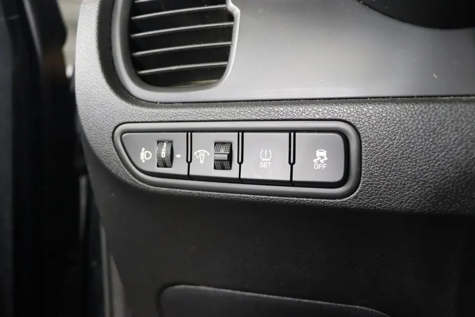 Kia Rio X-Line, 2019 г.