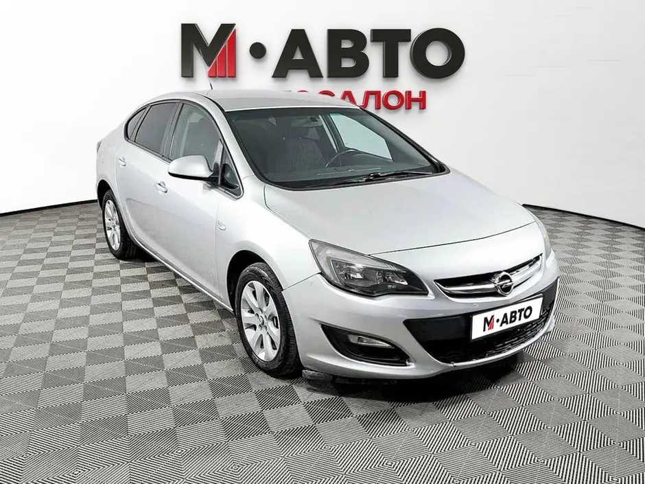 Opel Astra, 2014 г.