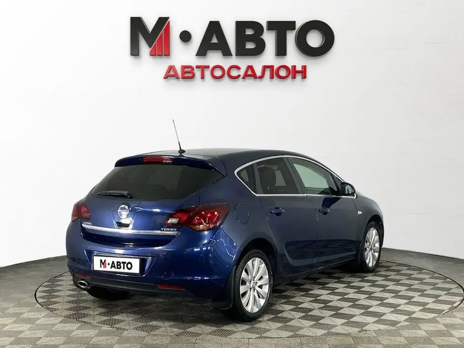 Opel Astra, 2012 г.