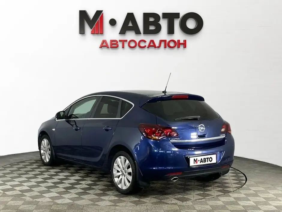 Opel Astra, 2012 г.