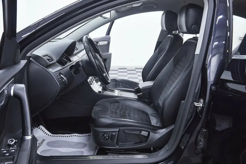 Volkswagen Passat, 2012 г.