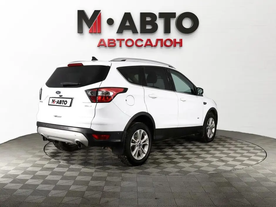 Ford Kuga, 2017 г.