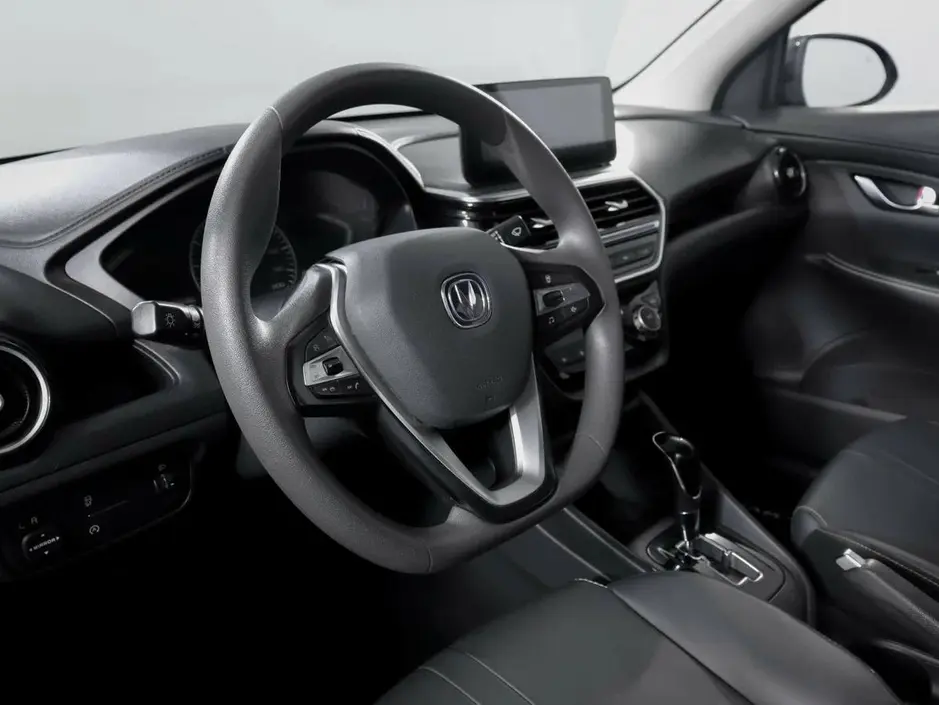 Changan Alsvin, 2023 г.