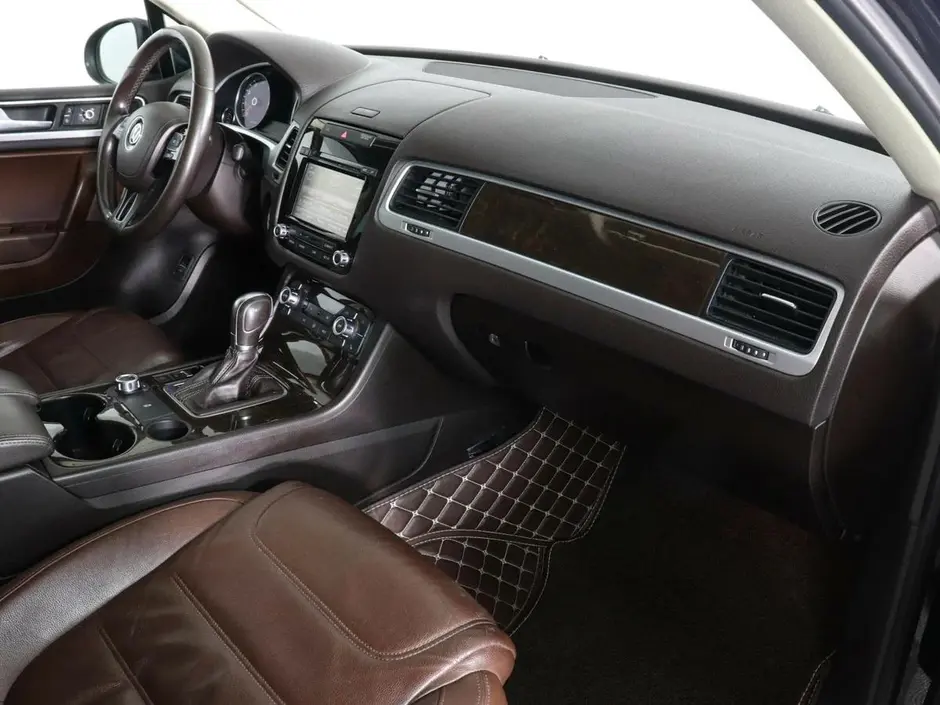 Volkswagen Touareg, 2014 г.