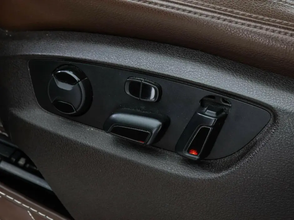 Volkswagen Touareg, 2014 г.