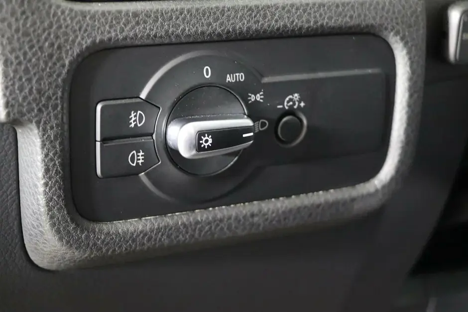 Volkswagen Touareg, 2014 г.