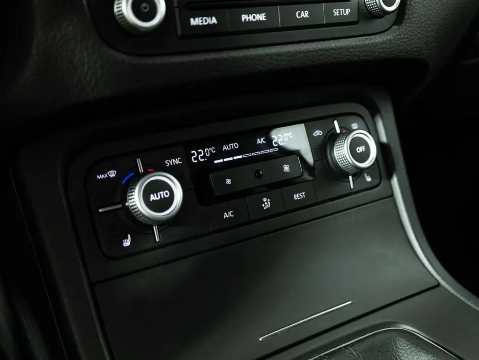 Volkswagen Touareg, 2014 г.