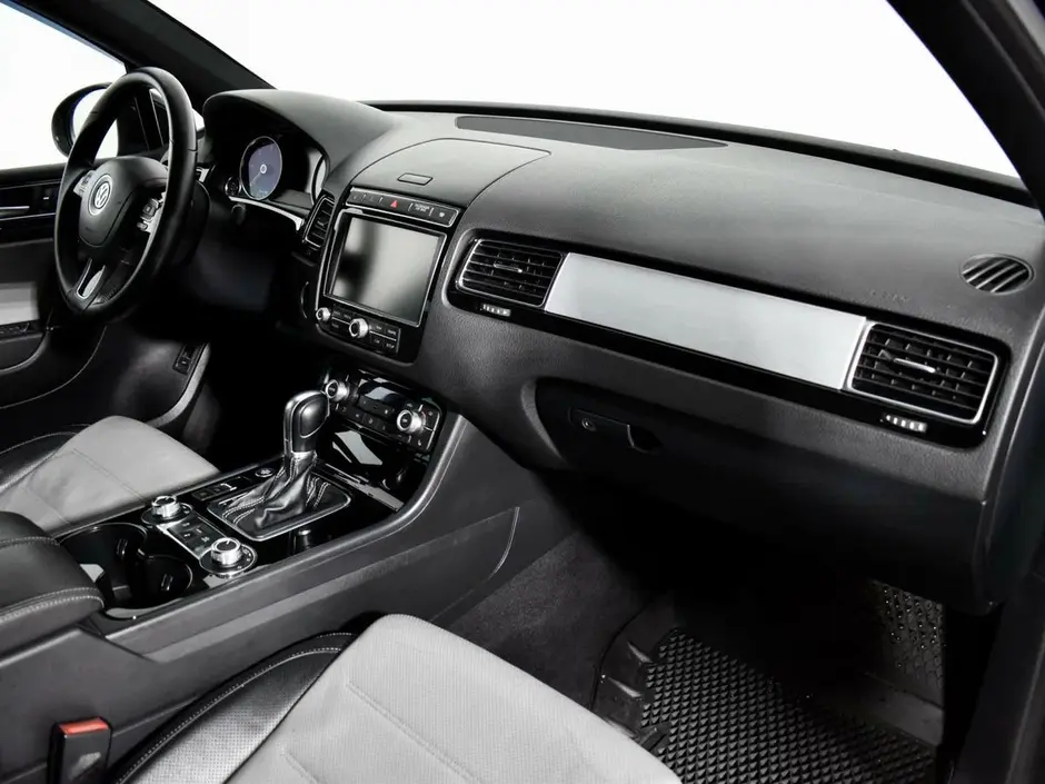 Volkswagen Touareg, 2014 г.