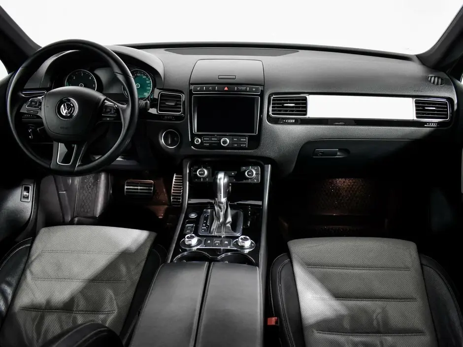 Volkswagen Touareg, 2014 г.