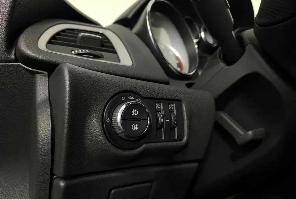 Opel Astra, 2012 г.