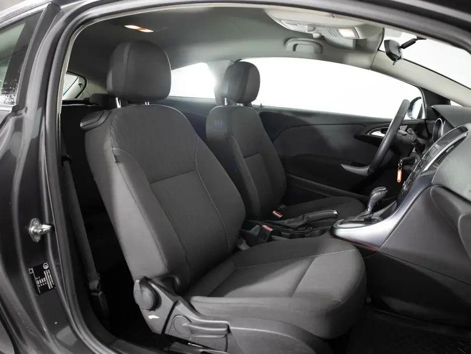 Opel Astra, 2012 г.