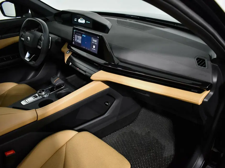 Changan UNI-V, 2022 г.