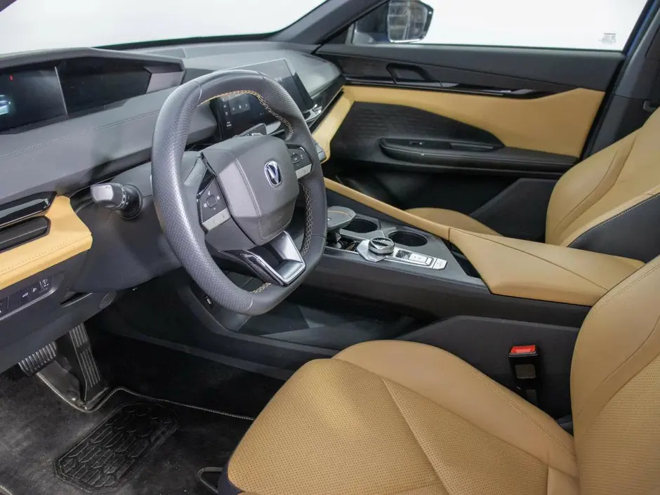 Changan UNI-V, 2022 г.