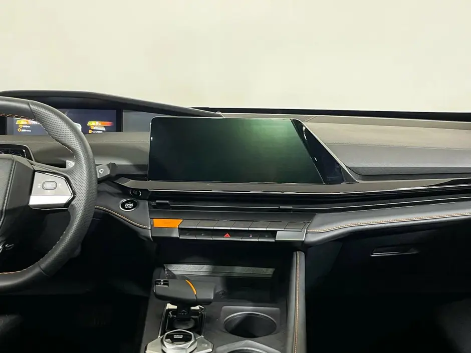 Changan UNI-V, 2023 г.