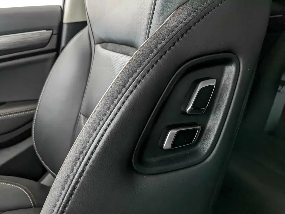 Geely Tugella, 2022 г.