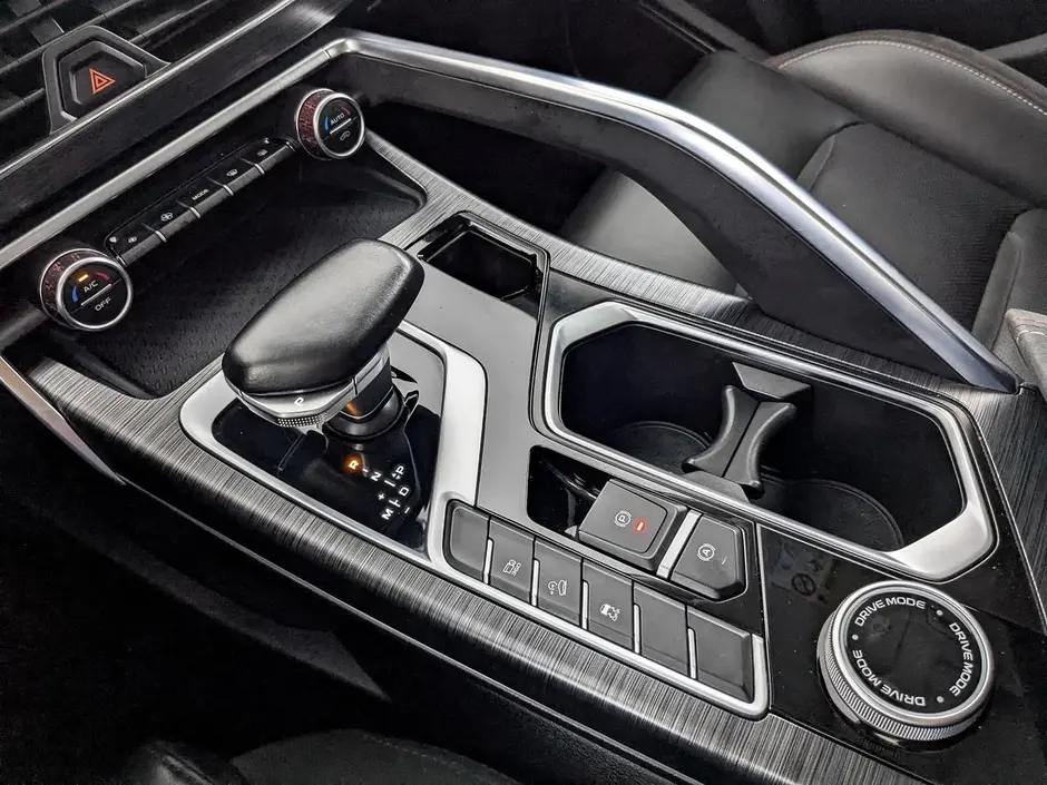 Geely Tugella, 2022 г.