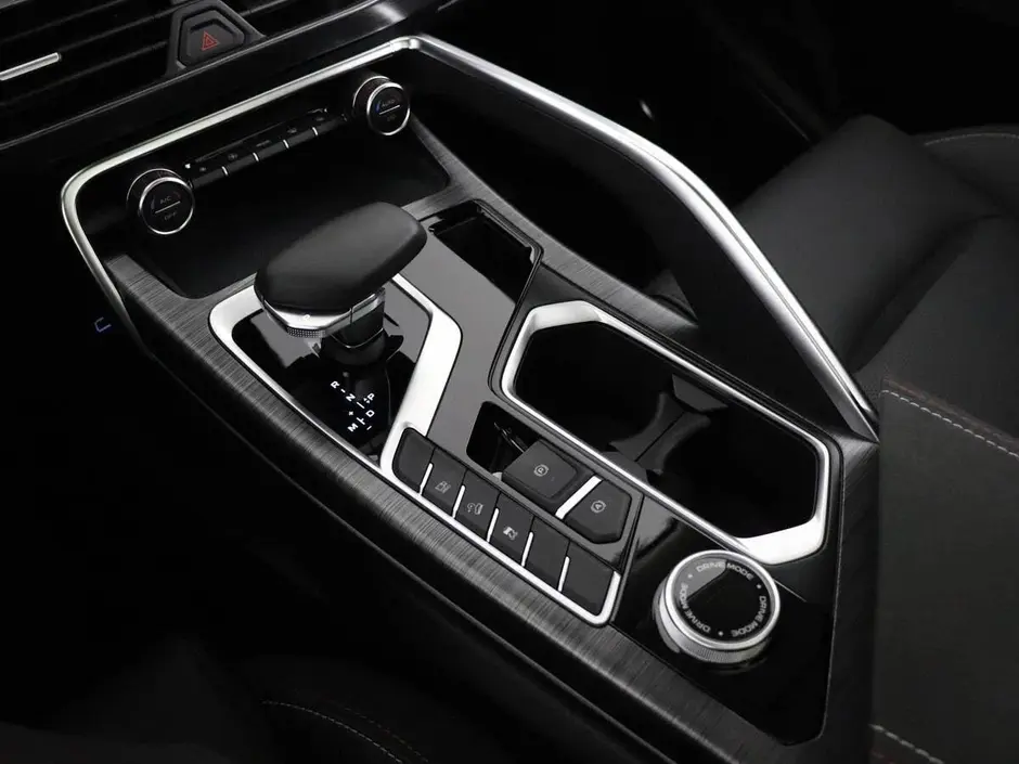 Geely Tugella, 2021 г.