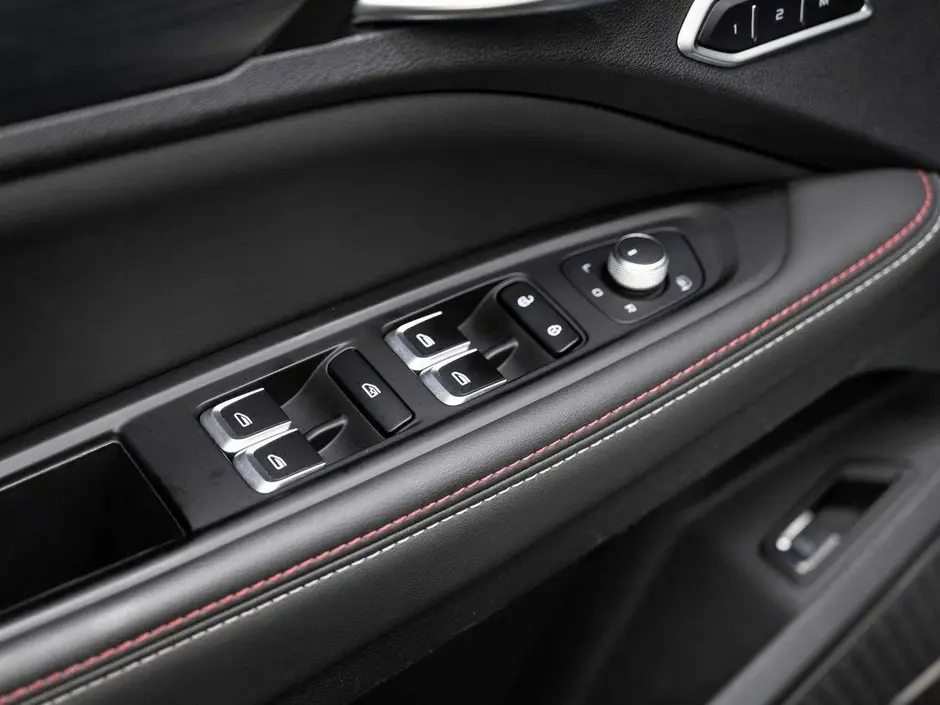 Geely Tugella, 2022 г.