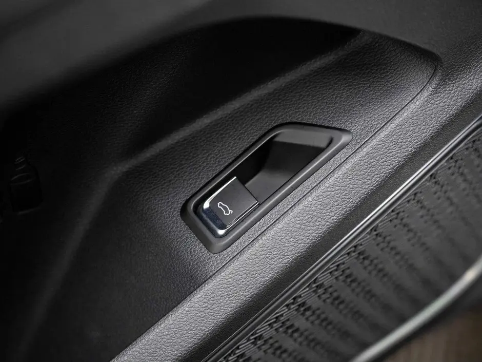 Geely Tugella, 2022 г.