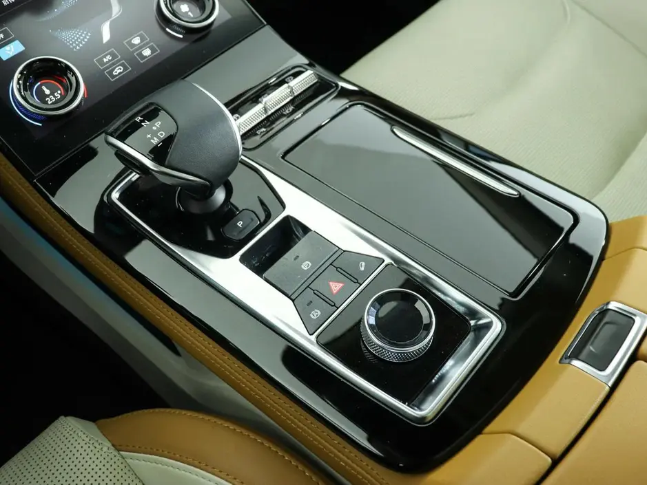 JETOUR X70 PLUS, 2024 г.