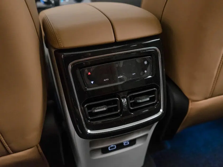 JETOUR X70 PLUS, 2025 г.